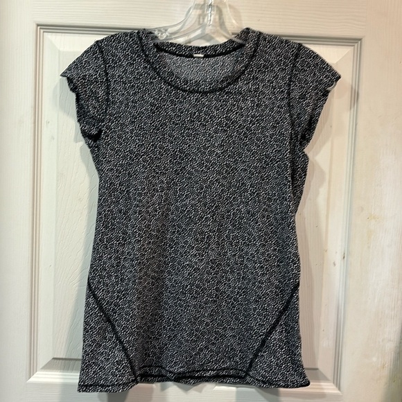 Lululemon Sunaway Runaway Short Sleeve
Freckle Flower Black White - Picture 1 of 5